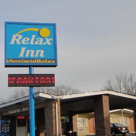 Relax Inn St. Robert Exterior photo